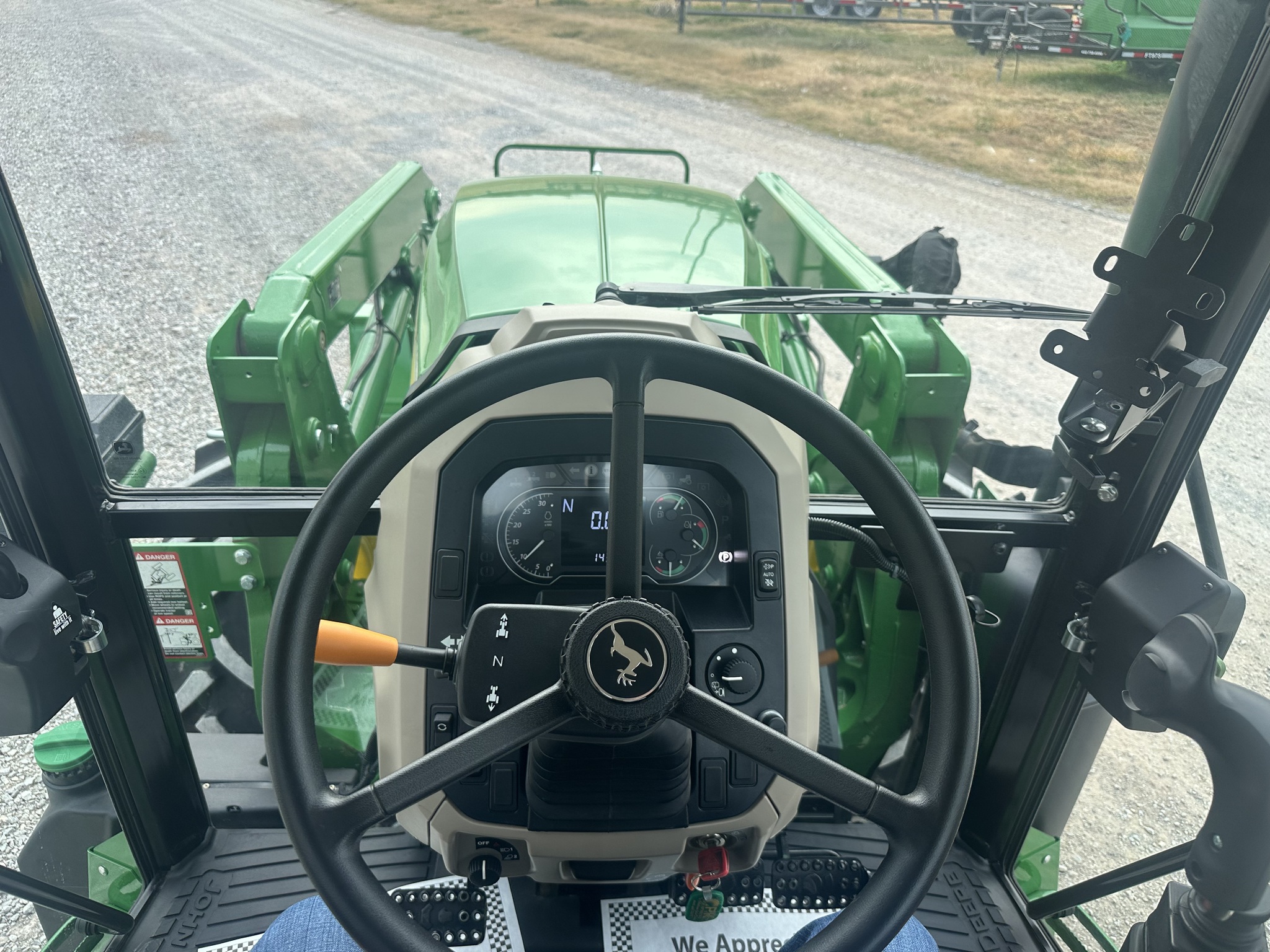 2024 John Deere 6105E Image 12