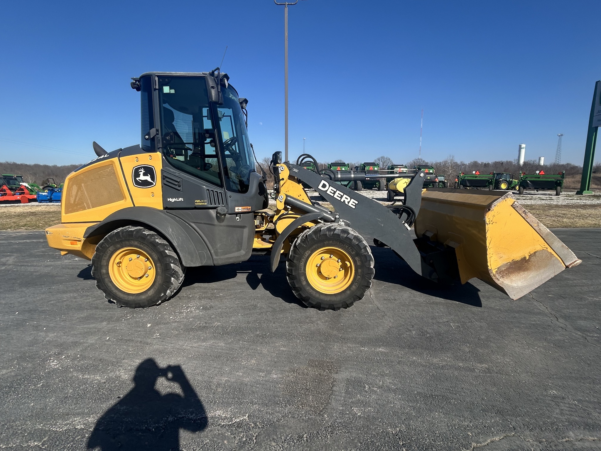  2022 John Deere 324L at Heritage Tractor in Anderson, MO