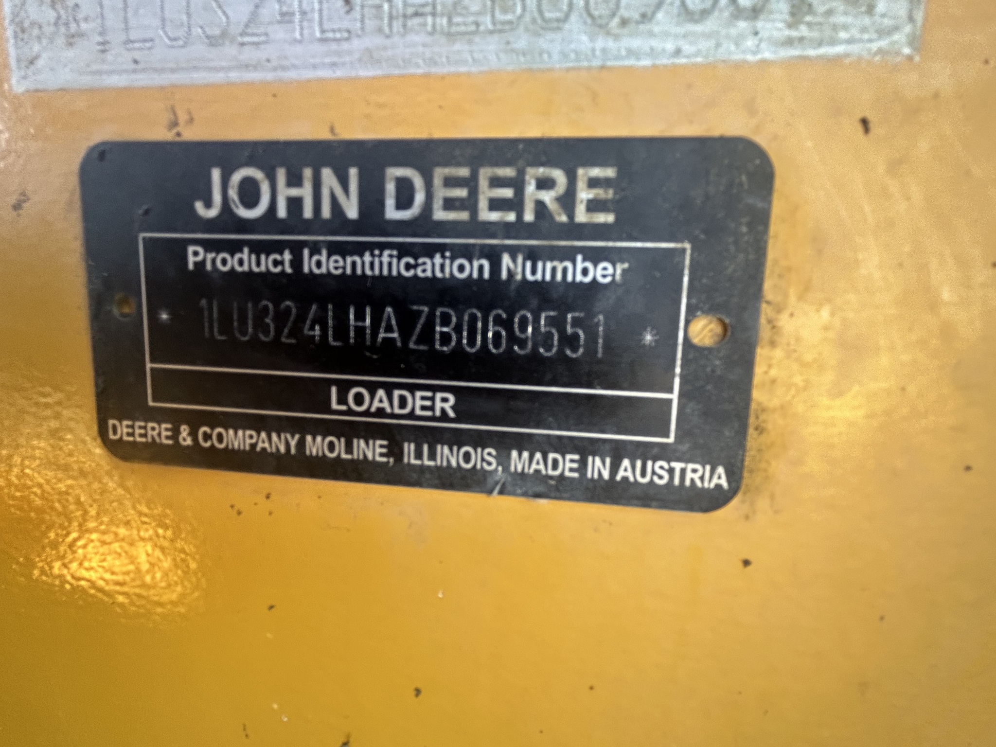  2022 John Deere 324L at Heritage Tractor in Anderson, MO