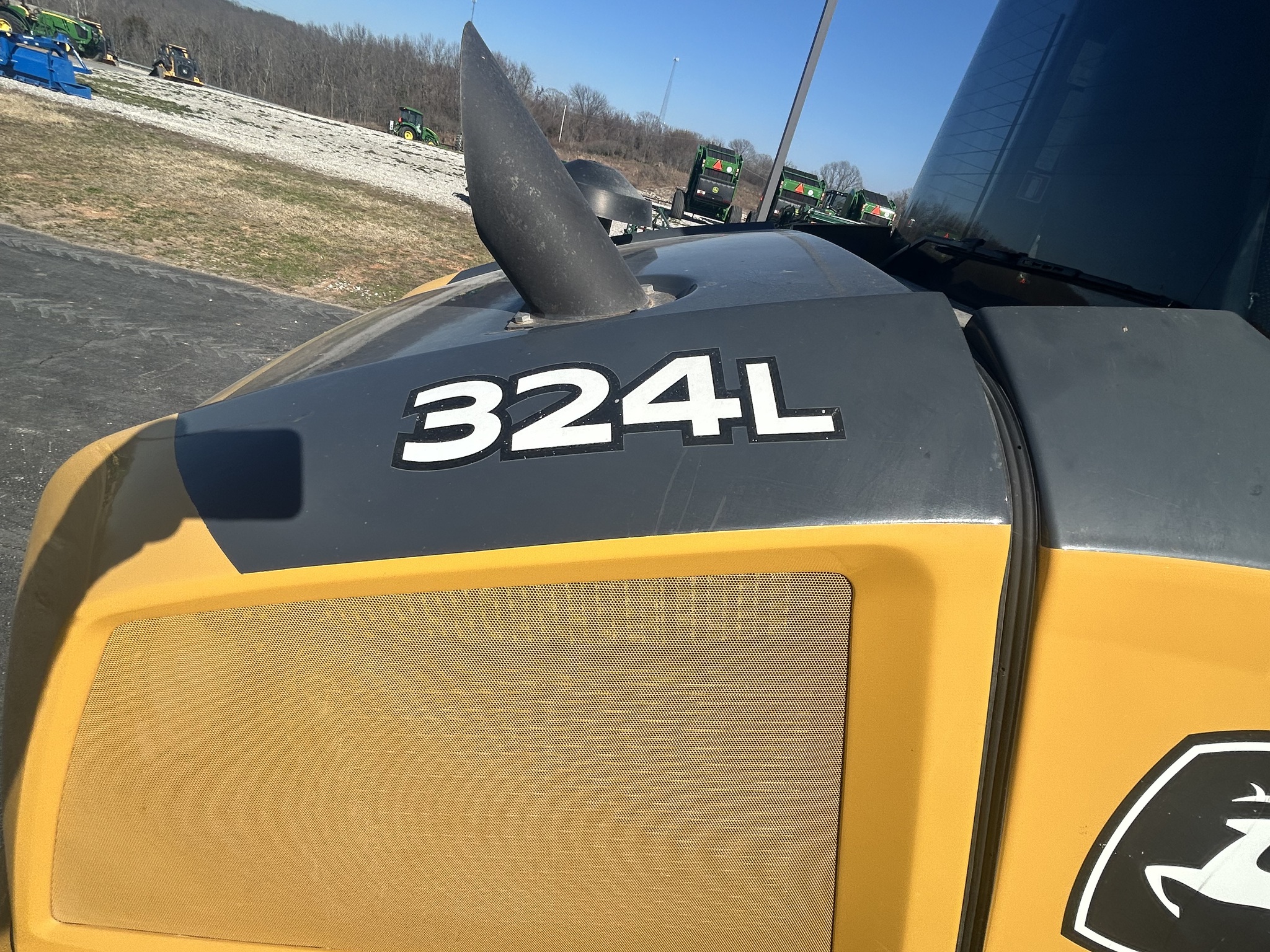  2022 John Deere 324L at Heritage Tractor in Anderson, MO
