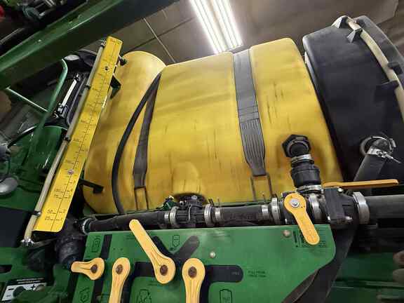 Photo of 2015 John Deere R4030