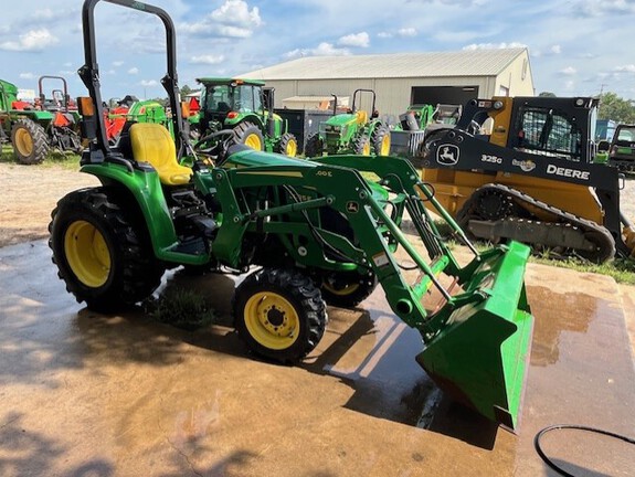 2020 John Deere 3025E Photo 4