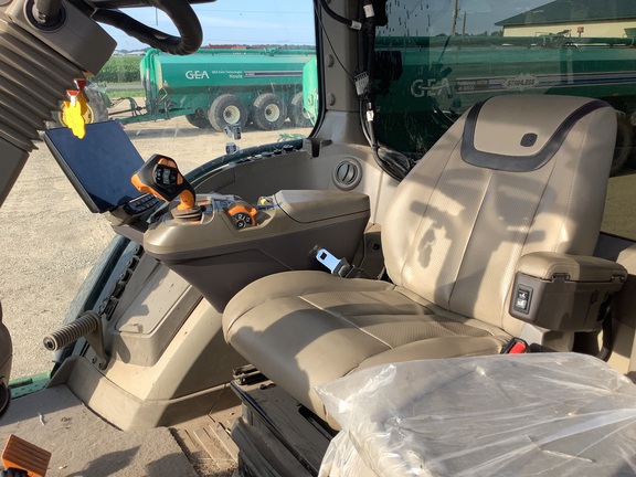 Photo of 2024 John Deere 8R 370