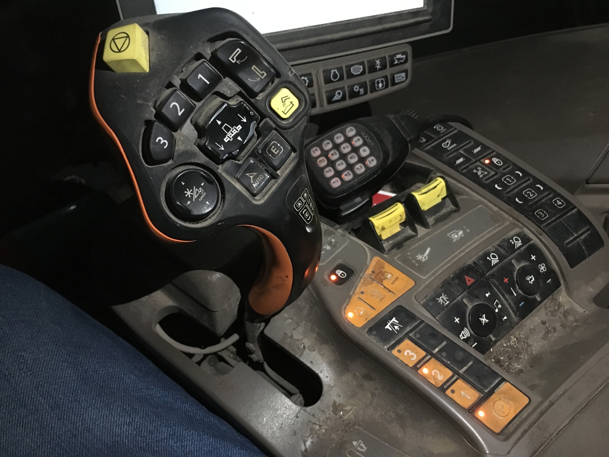 2020 John Deere S770 Image 10