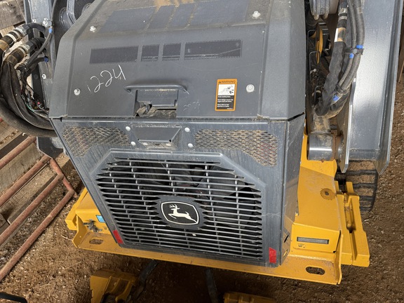 Photo of 2024 John Deere 335 P