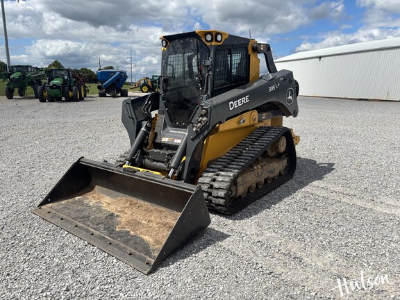 Photo of 2024 John Deere 335 P