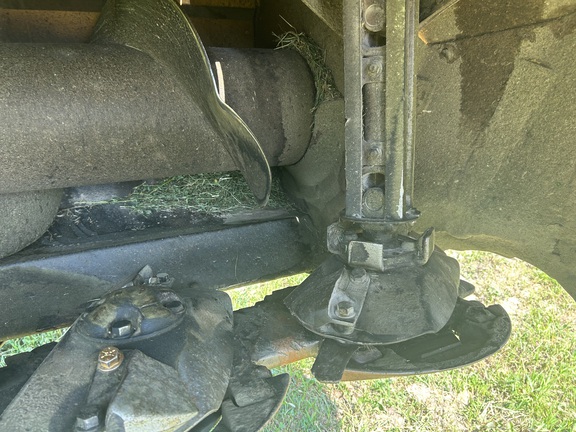 2009 New Holland H8060 (18th thumbnail)