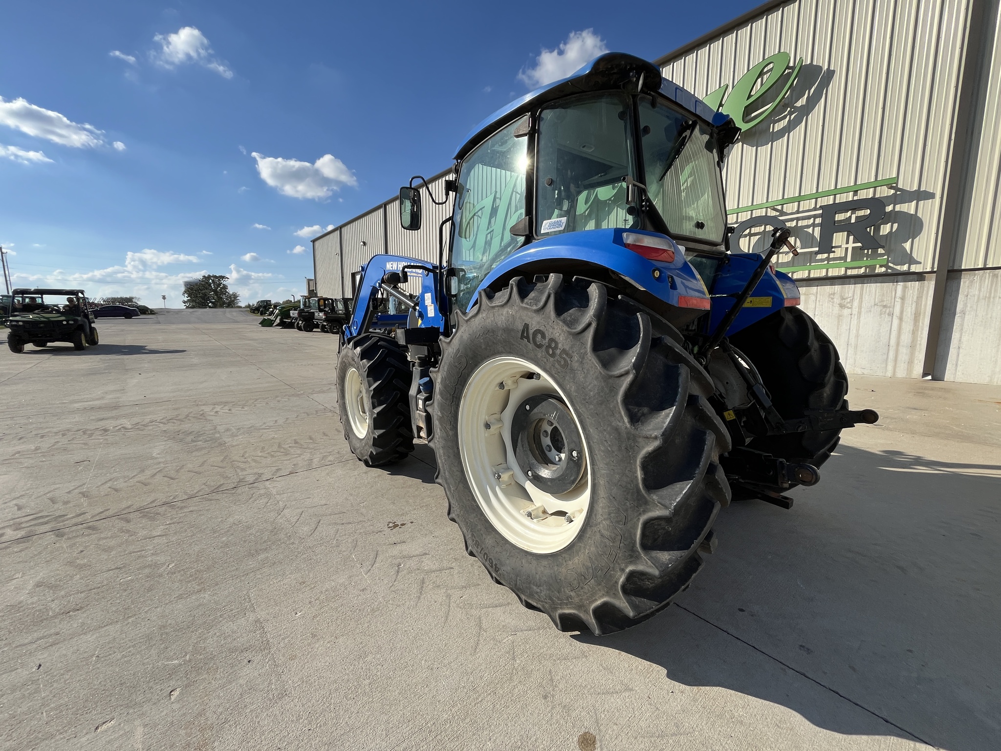  2020 New Holland T5.110 at Heritage Tractor in Rogersville, MO