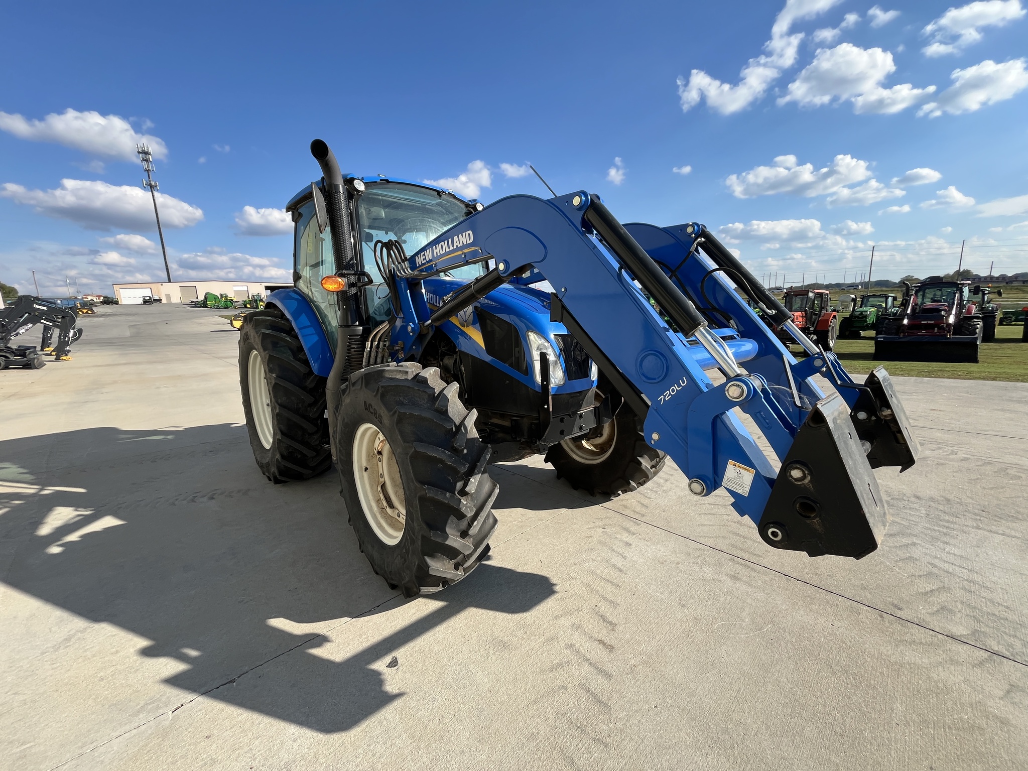  2020 New Holland T5.110 at Heritage Tractor in Rogersville, MO