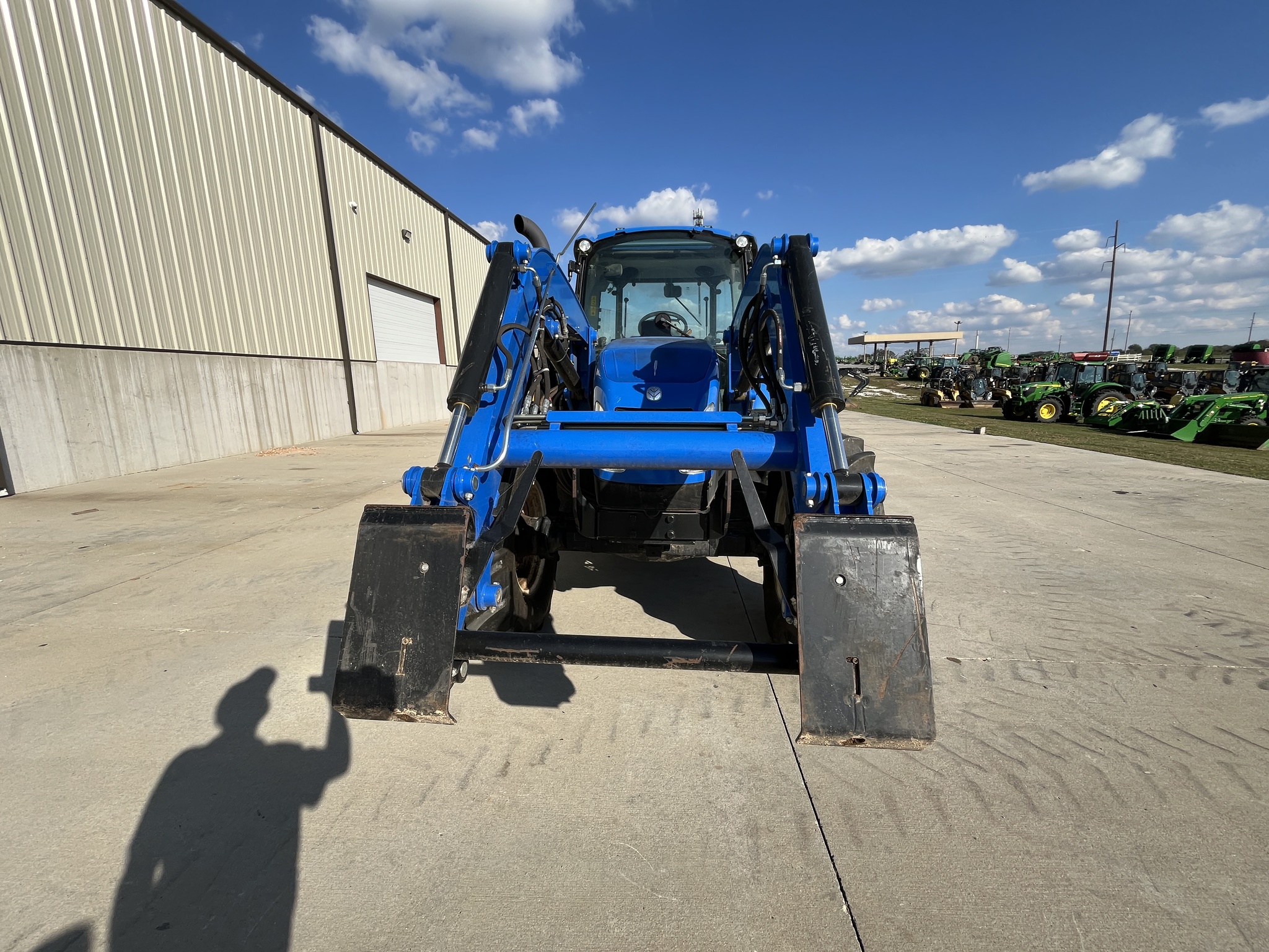  2020 New Holland T5.110 at Heritage Tractor in Rogersville, MO