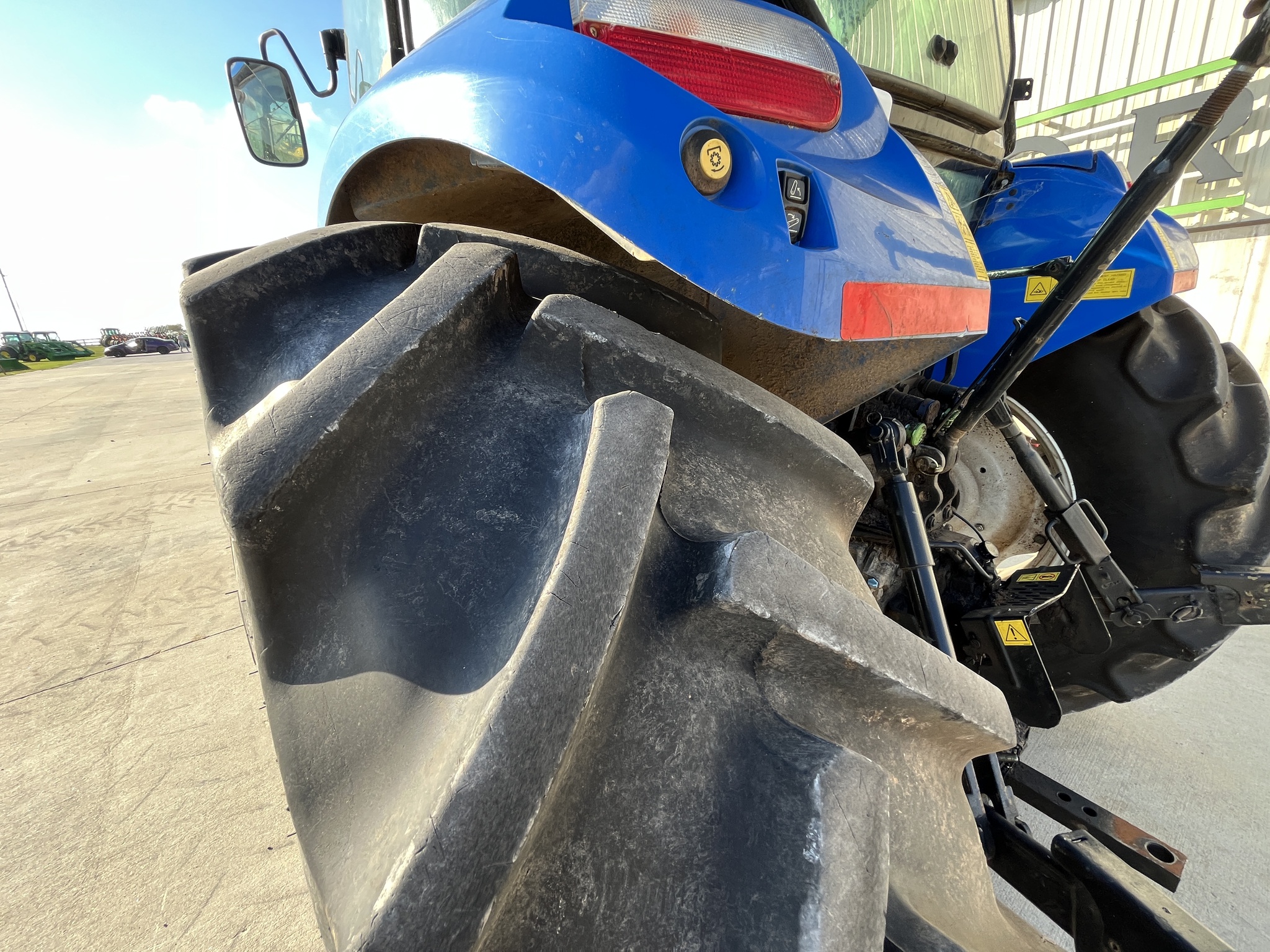  2020 New Holland T5.110 at Heritage Tractor in Rogersville, MO