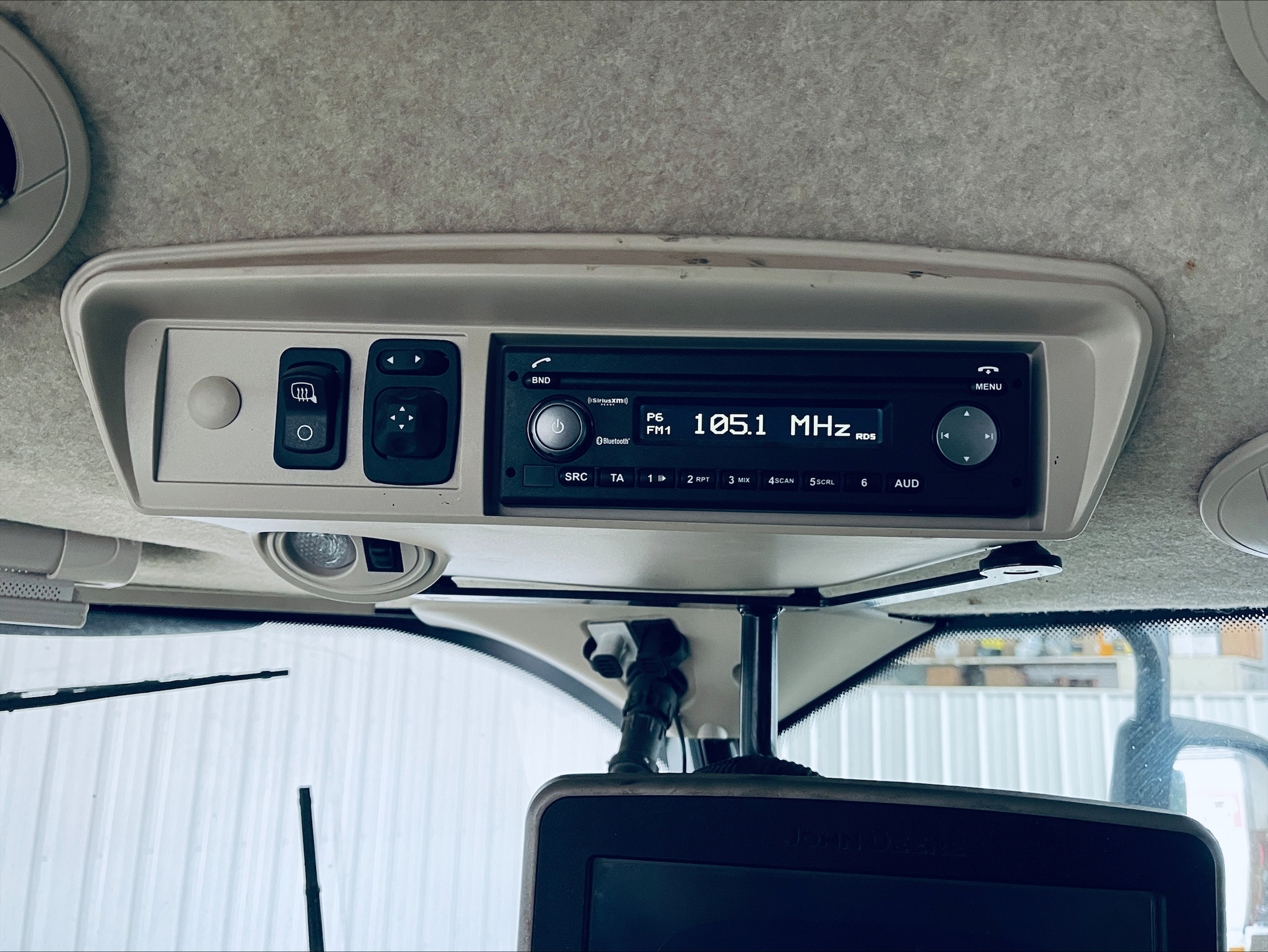 2018 John Deere S760 Image 12