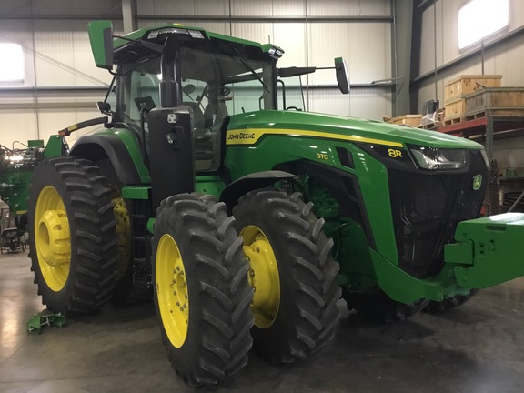 2025 John Deere 8R 370 Used Equipment