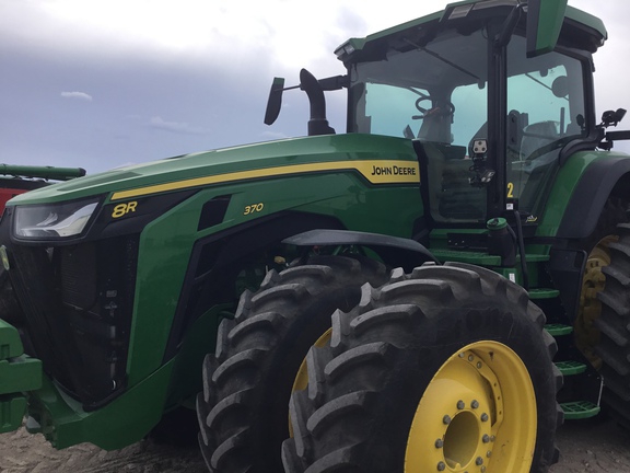 2025 John Deere 8R 370 (5th thumbnail)