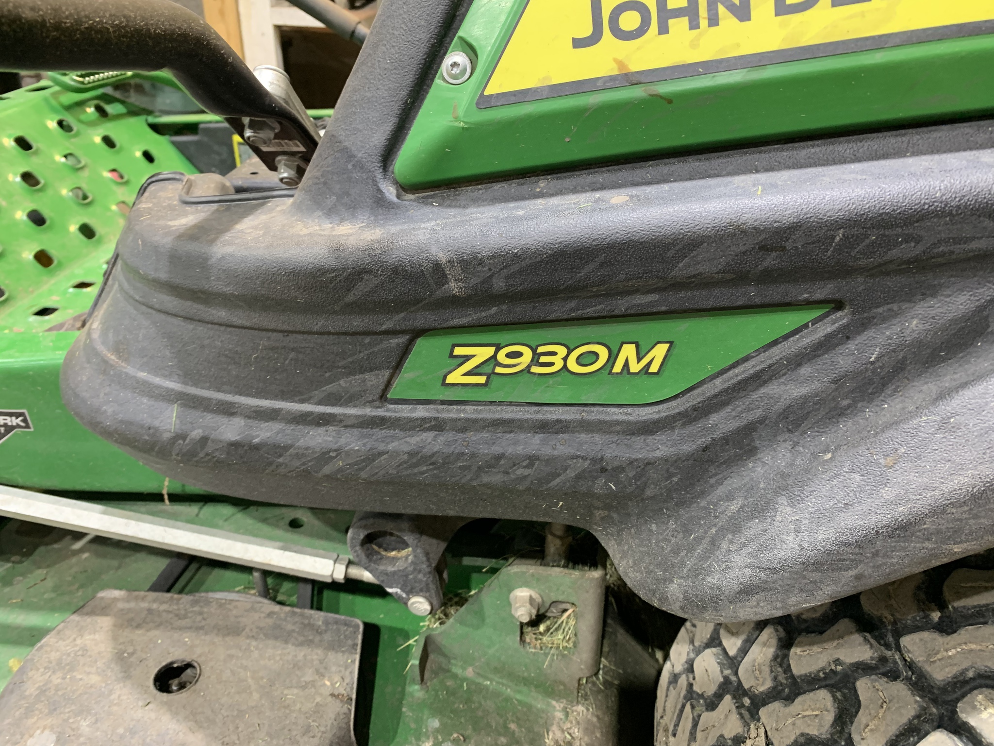 2023 John Deere Z930M Image 4