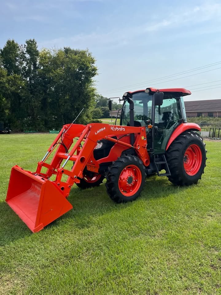 2023 Kubota M7060 Image 1