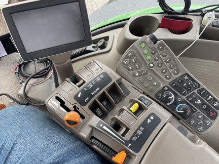 2013 John Deere 8310R - Photo19