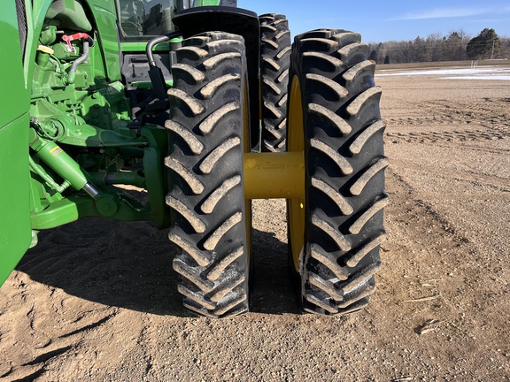 2013 John Deere 8310R - Photo12