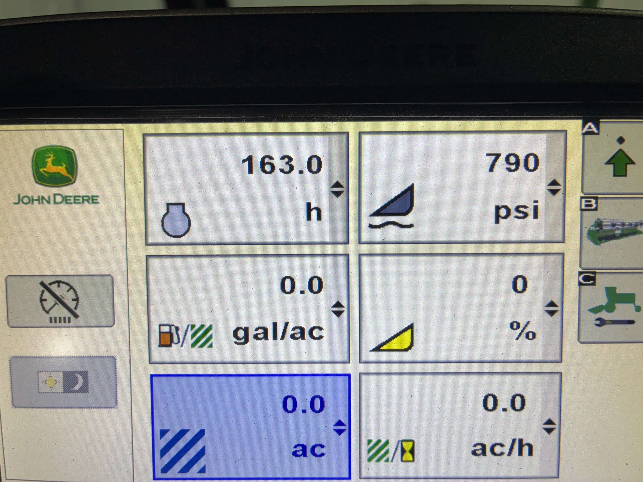 2021 John Deere W235 Image 16