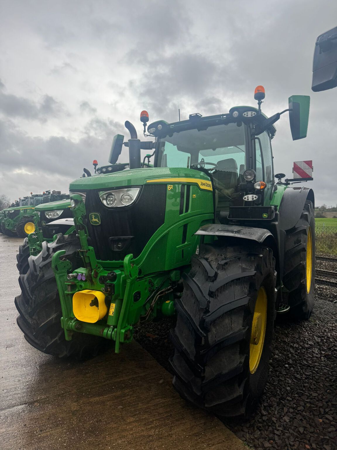 2023 John Deere 6R 175