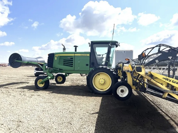 Photo of a 2010 John Deere A400