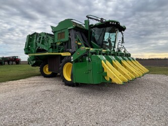 2023 John Deere CP770 Image 1
