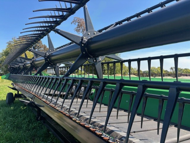 2019 John Deere 735FD Image 1