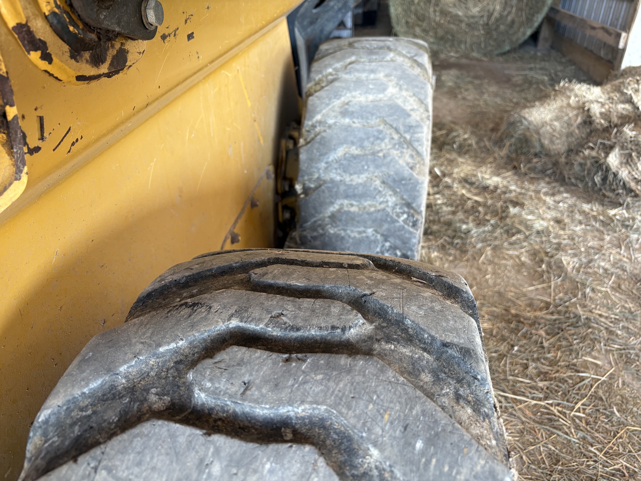 2017 John Deere 320E Image 7