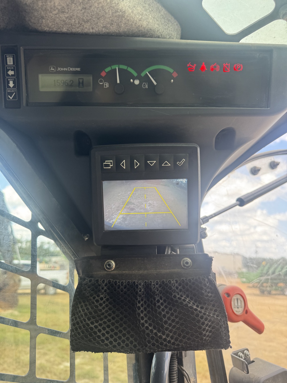 2021 John Deere 333G Image 5