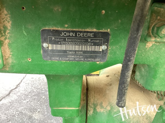 Photo of 2016 John Deere 5065E