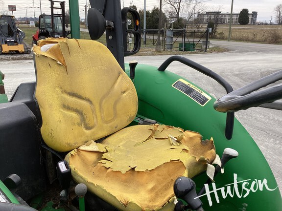 Photo of 2016 John Deere 5065E