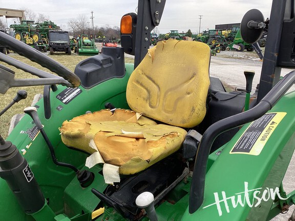 Photo of 2016 John Deere 5065E