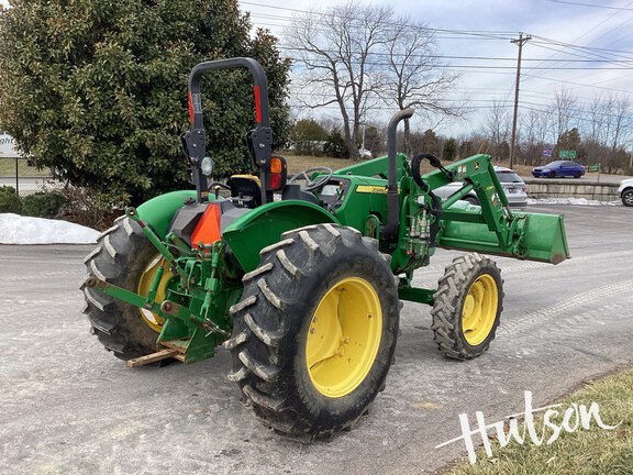 Photo of 2016 John Deere 5065E