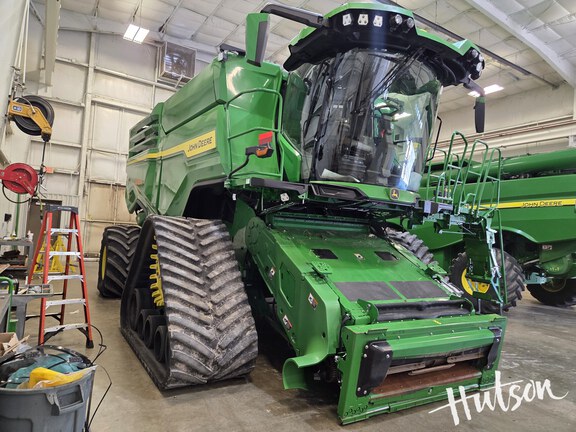 Photo of 2024 John Deere X9 1100