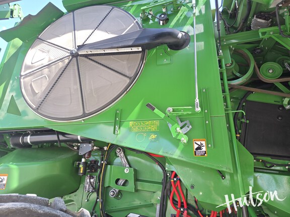 Photo of 2024 John Deere X9 1100