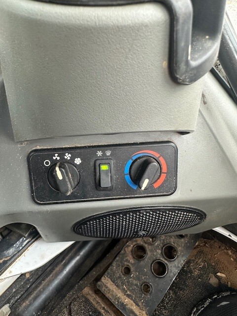 2016 Bobcat T650 Image 9