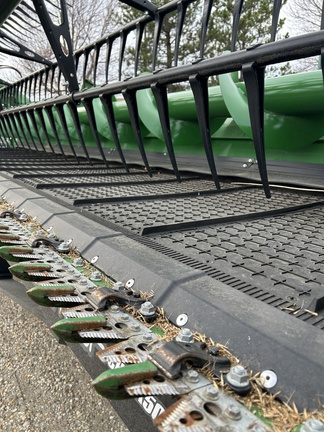 Used 2025 John Deere HDR 50 Combine Platforms at Horizon Ag & Turf in St. Paul, AB - Photo8