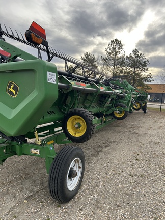 Used 2025 John Deere HDR 50 Combine Platforms at Horizon Ag & Turf in St. Paul, AB - Photo3