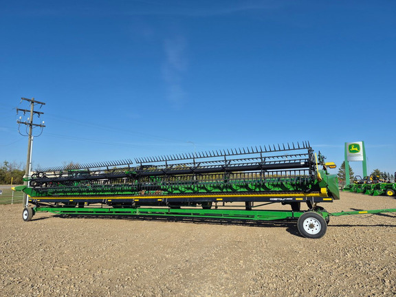 Used 2025 John Deere HDR 50 Combine Platforms at Horizon Ag & Turf in St. Paul, AB - Photo7
