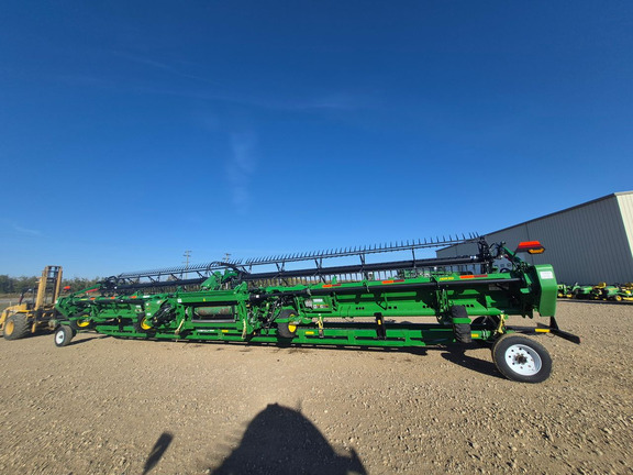 Used 2025 John Deere HDR 50 Combine Platforms at Horizon Ag & Turf in St. Paul, AB - Photo8