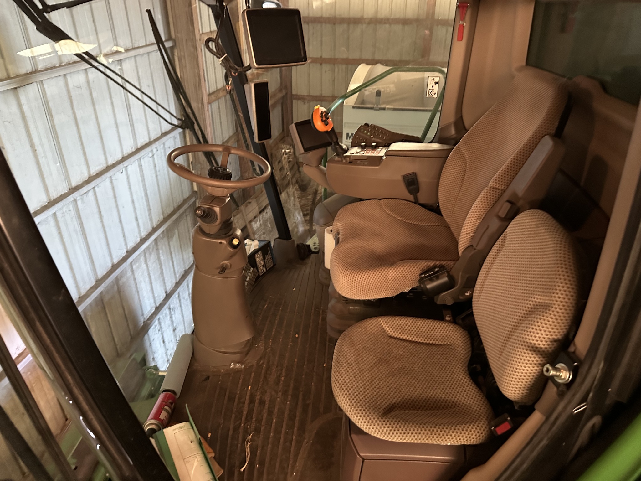 2013 John Deere S670 Image 6
