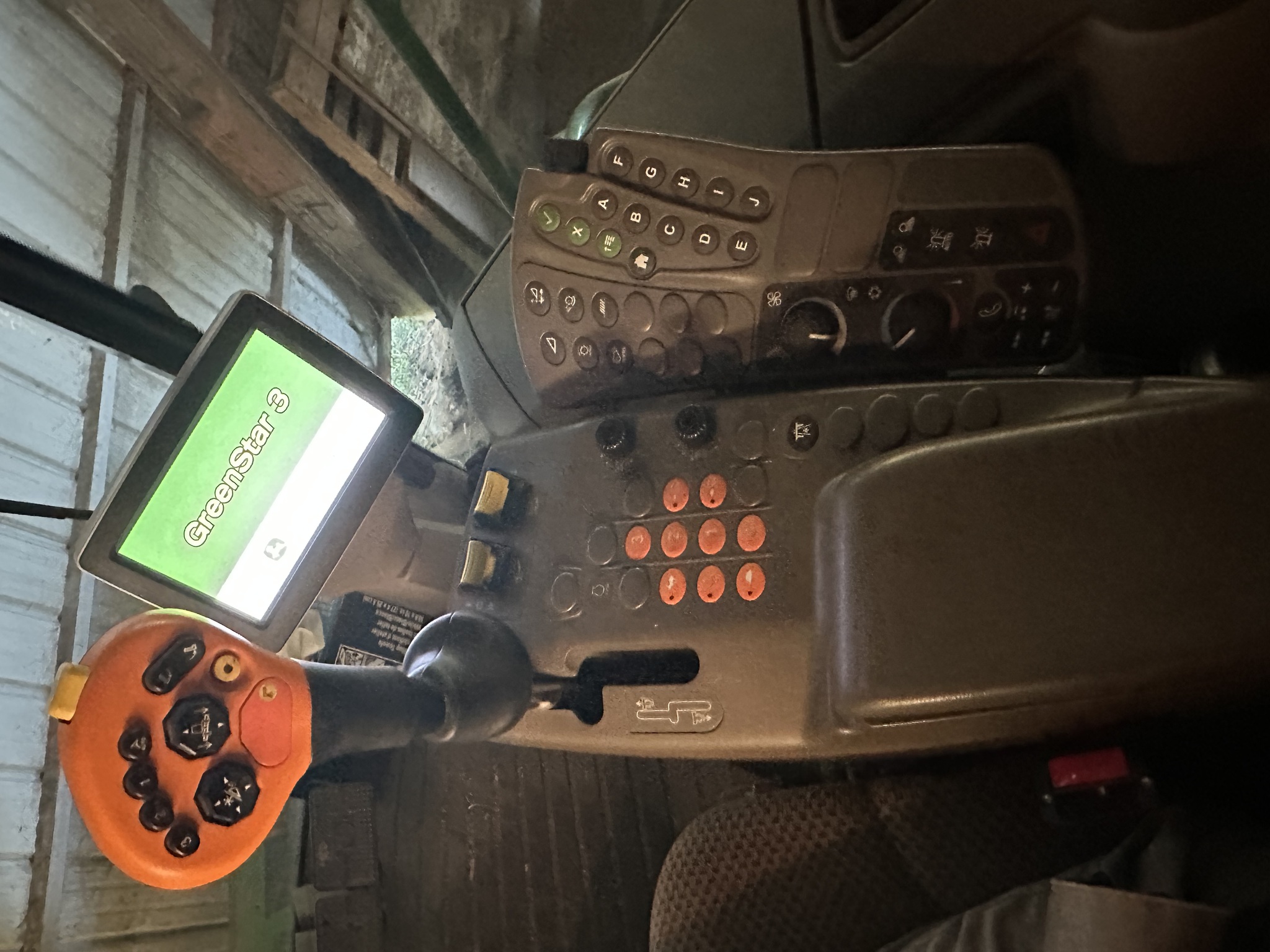 2013 John Deere S670 Image 7