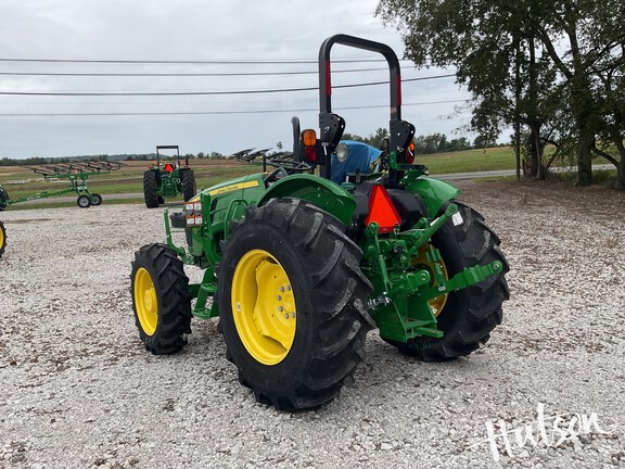 Photo of 2024 John Deere 5067E