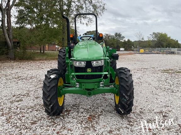 Photo of 2024 John Deere 5067E