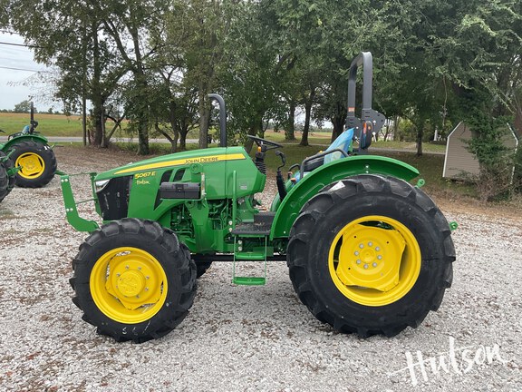 Photo of 2024 John Deere 5067E