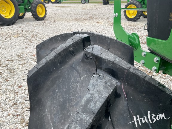 Photo of 2024 John Deere 5067E