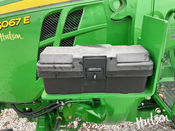 Photo of 2024 John Deere 5067E