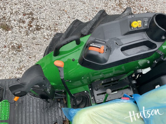 Photo of 2024 John Deere 5067E
