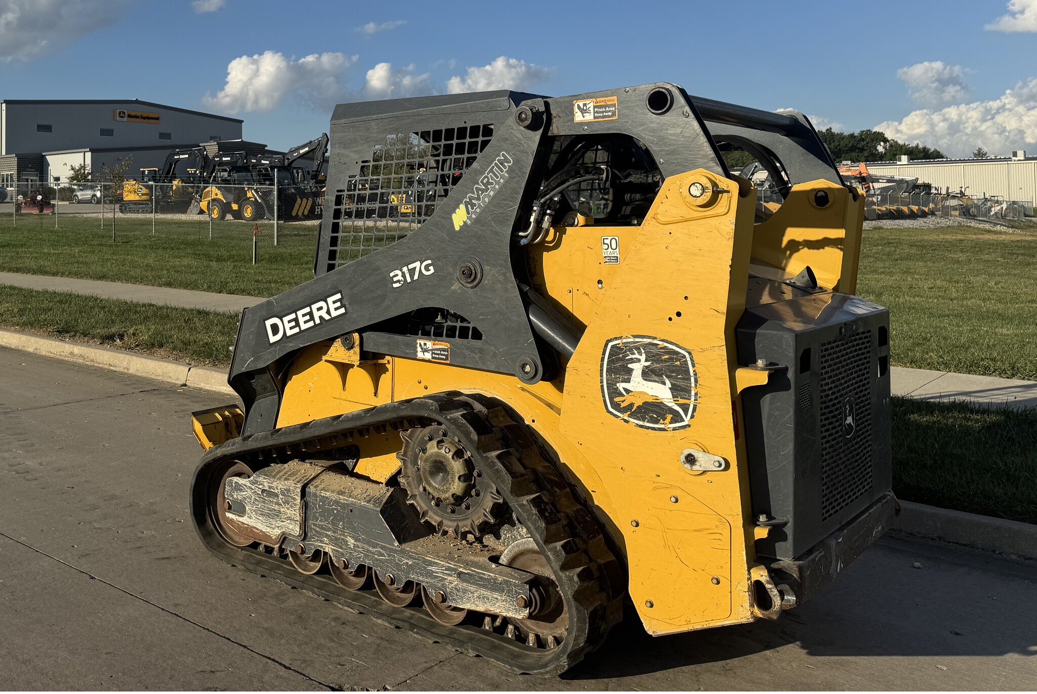 2020 John Deere 317G Image 5