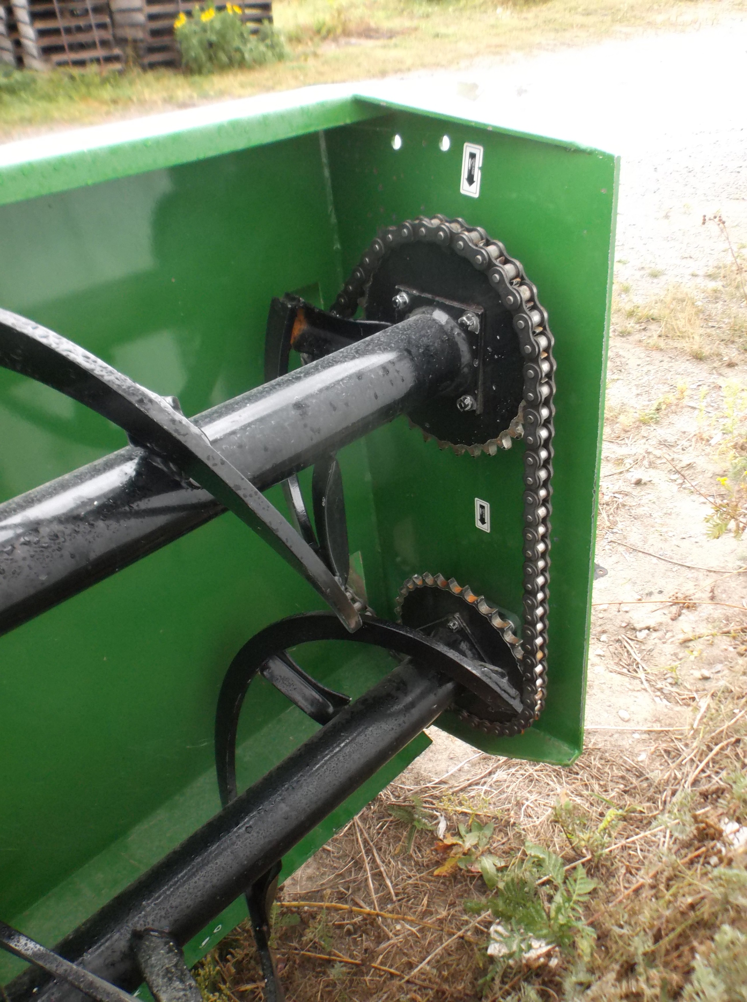 John Deere 4108D Image 4